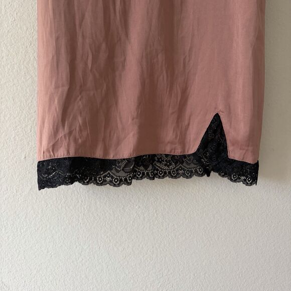 Sky and Sparrow Dusty Rose Satin Black Lace Lined Bodice Slip Mini Dress Size L - Picture 4 of 5